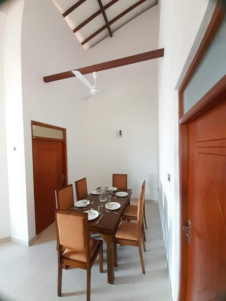 Jasmine Apartments Negombo Extérieur photo